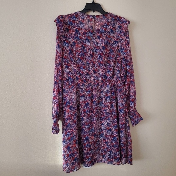 Banana Republic Petite Smocked Fit and Flare Dress - Picture 4 of 9